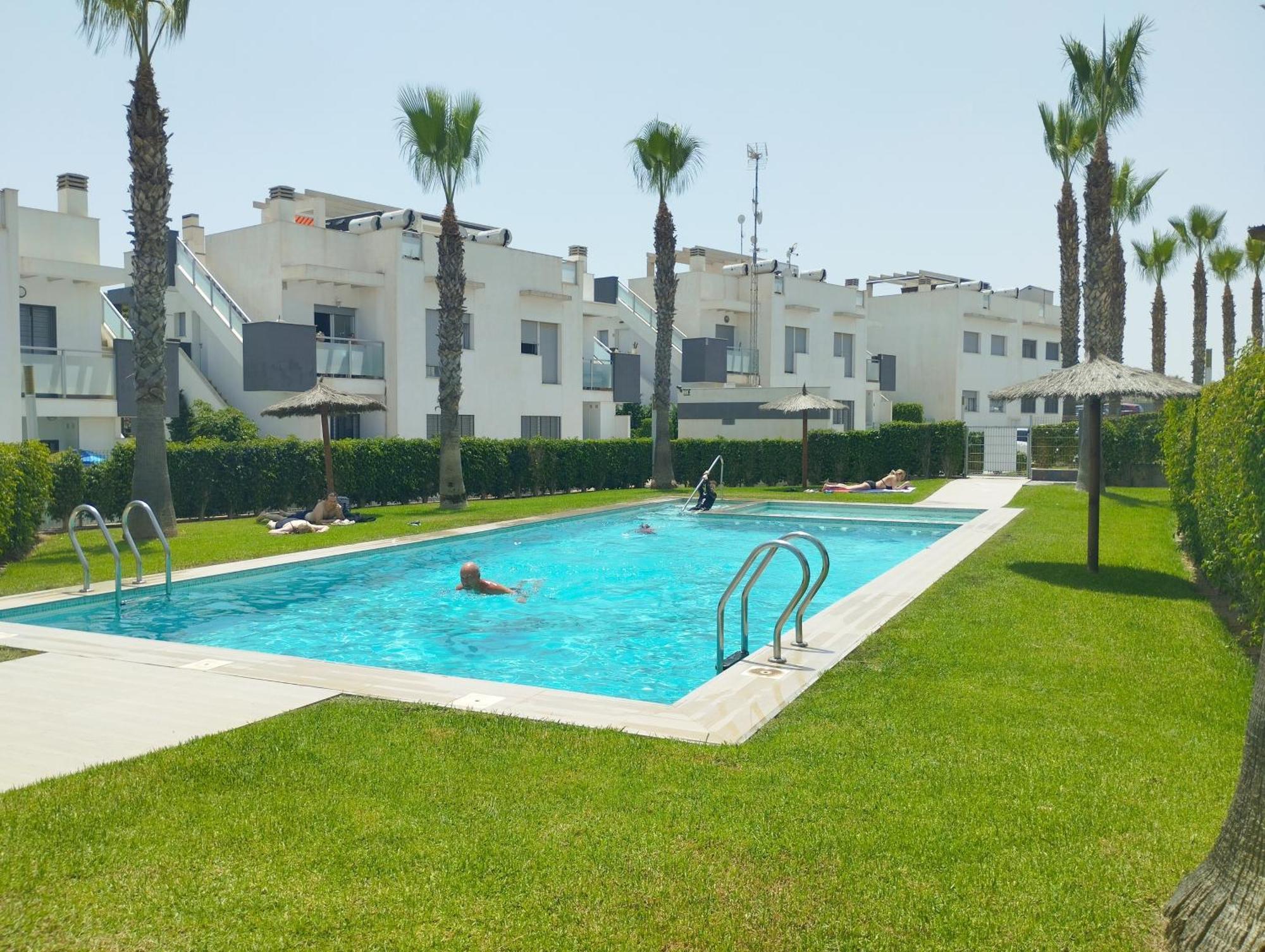Bungalow En Punta Prima 2 Dormitorios Y Piscina Torrevieja Exterior foto
